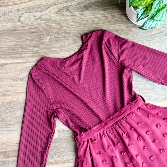 Burgundy Long Sleeve Textured Chiffon Skirt Belted Dress – Size S - Picture 7 of 14